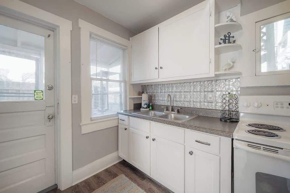 Step into our retro kitchen for a fun, beachy cooking experience