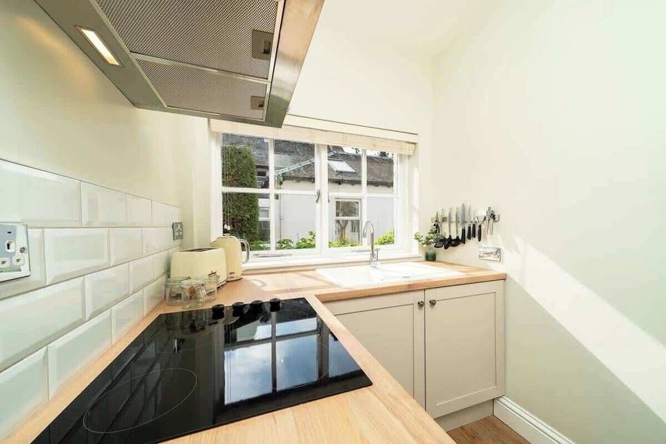 Fully equipped kitchen to prepare all your favourite meals
