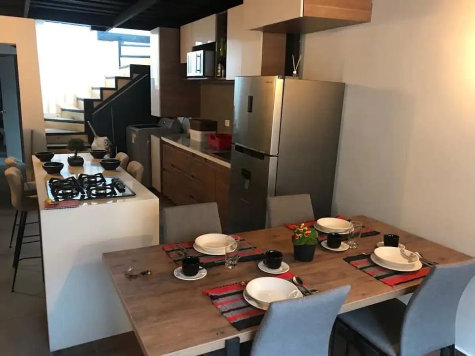 1st kitchen (main)