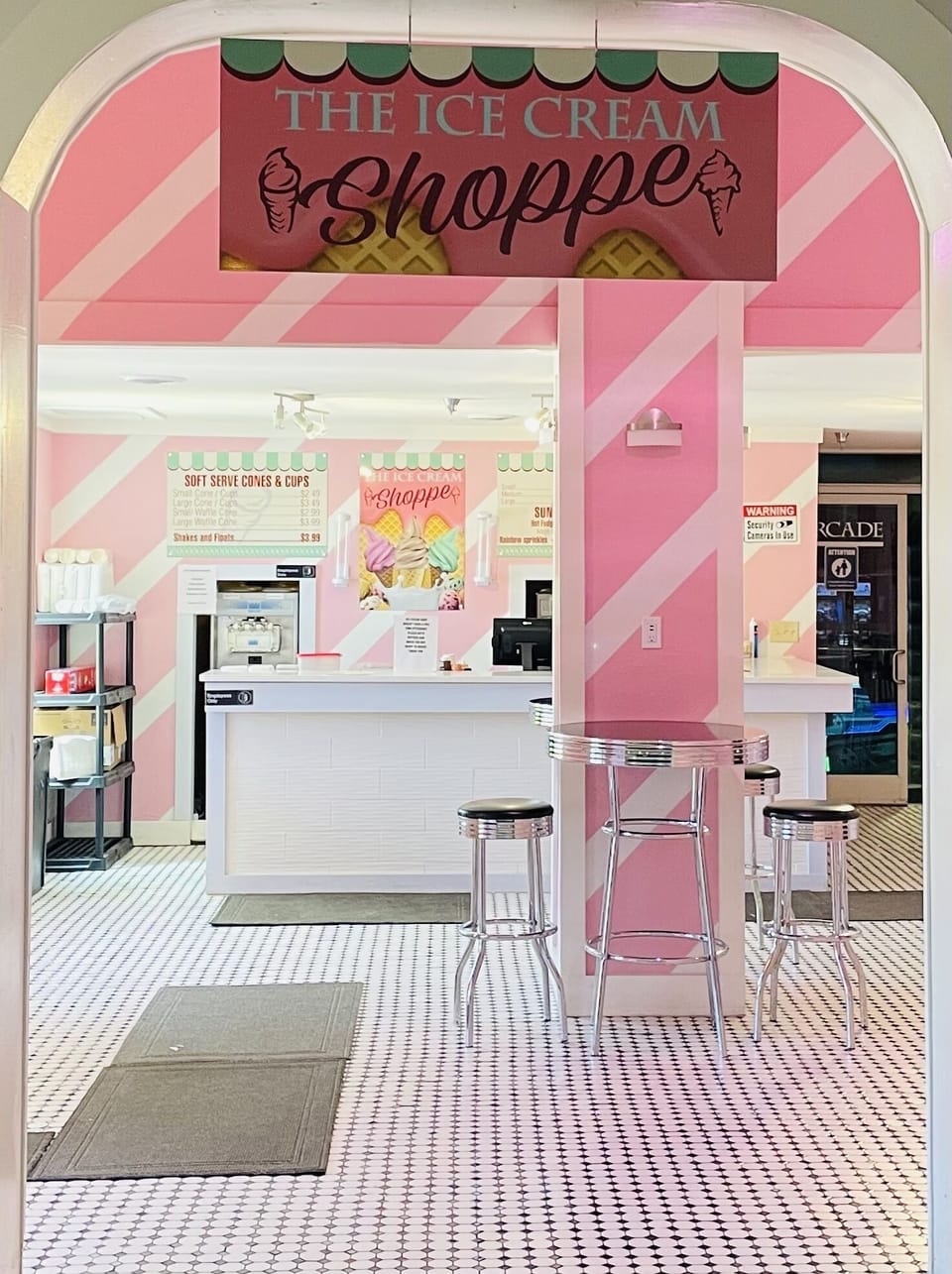Ice cream! Reasonably priced cones and cups 🍦