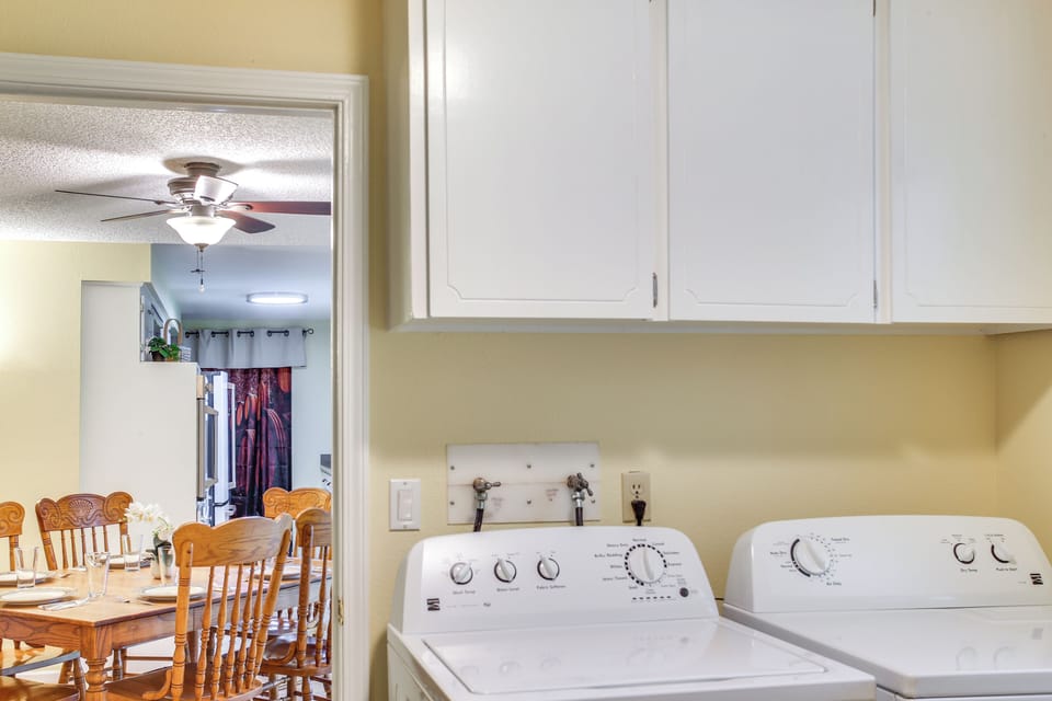 In-Unit Laundry | Washer & Dryer