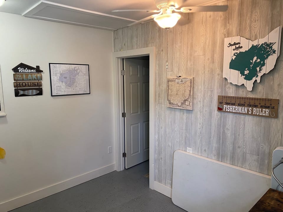 Map room to figure out your way around, store some gear, coolers, etc
