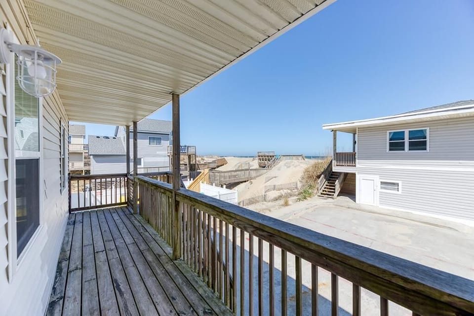 Ocean-Side Deck