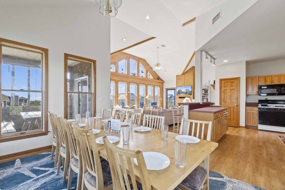 Surf-or-Sound-Realty-1056-Oh-Behave-Dining-Area-1