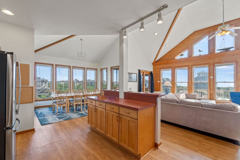 Surf-or-Sound-Realty-1056-Oh-Behave-Kitchen-2