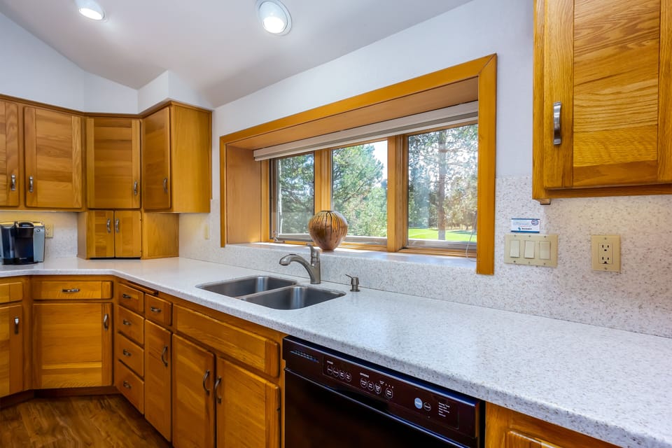 Kitchen - Main Level