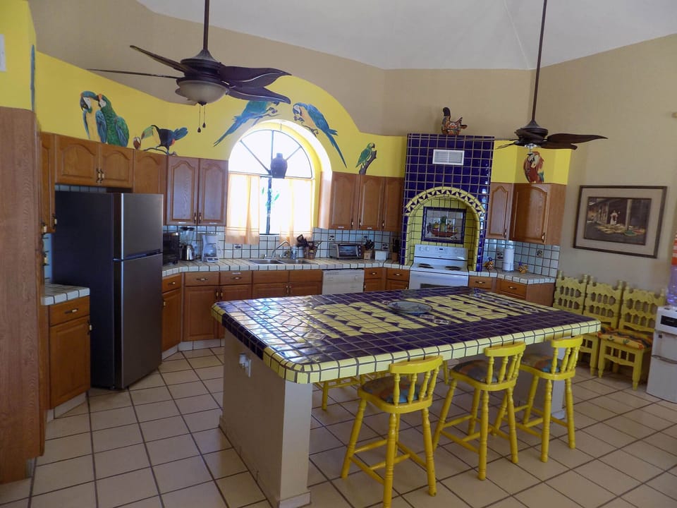 Kitchen has all the gadgets and appliances you'll need (1)