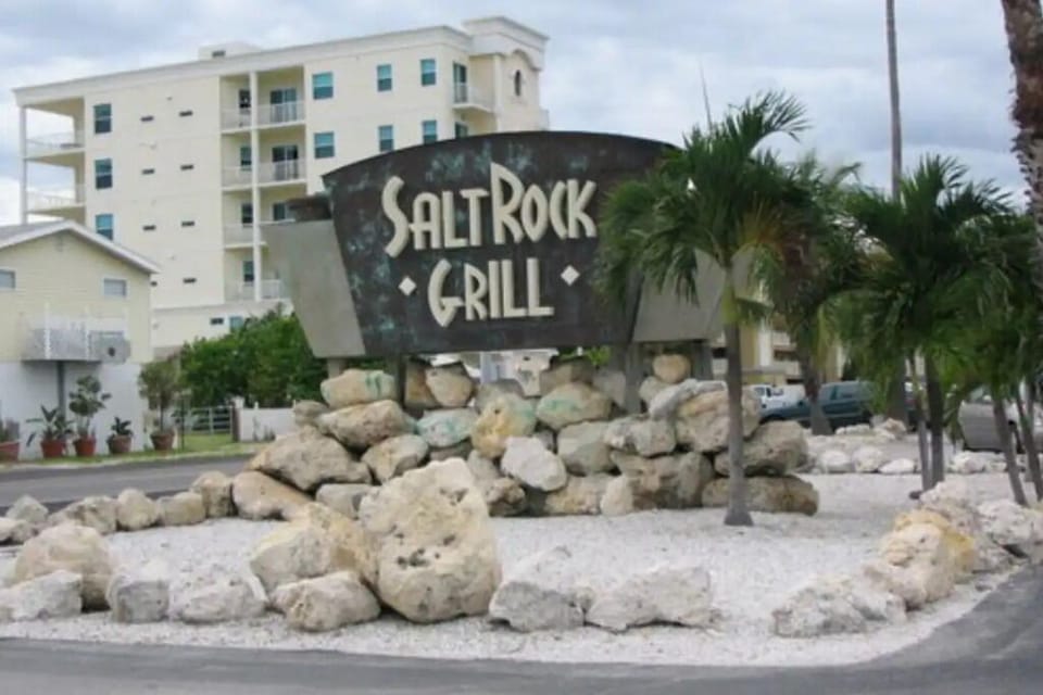 Salt Rock Grill - Approximately 1.3 miles away
