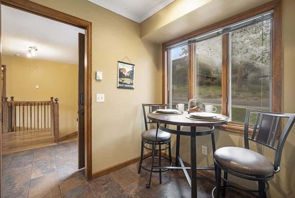 Breakfast Nook