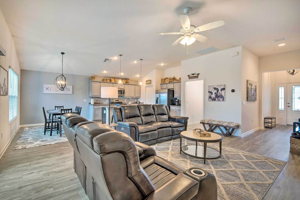 The Villages Vacation Rental | 3BR | 2BA | Step-Free Access | 1,515 Sq Ft