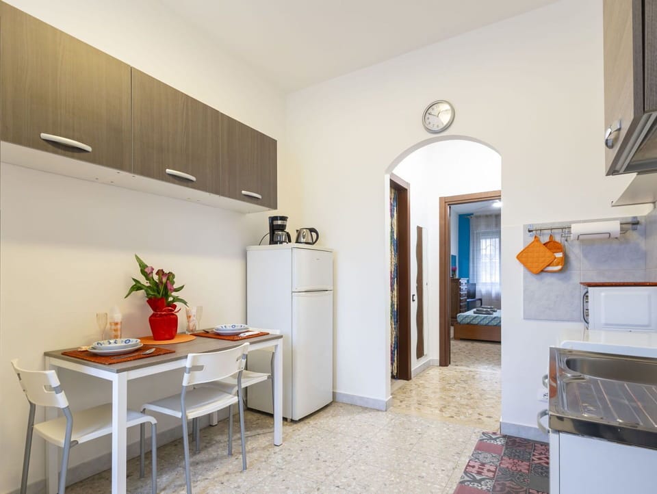 Flooring, Interior Design, Floor, Furniture, Kitchen Appliance, Ceiling, Apartment, Major Appliance, Room, Kitchen