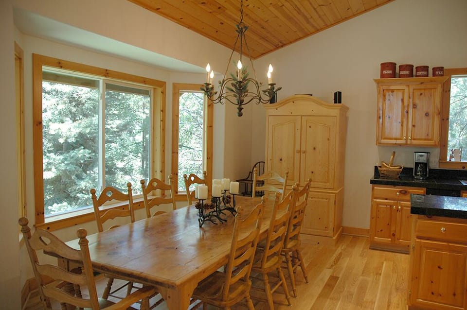 GoingDiningArea