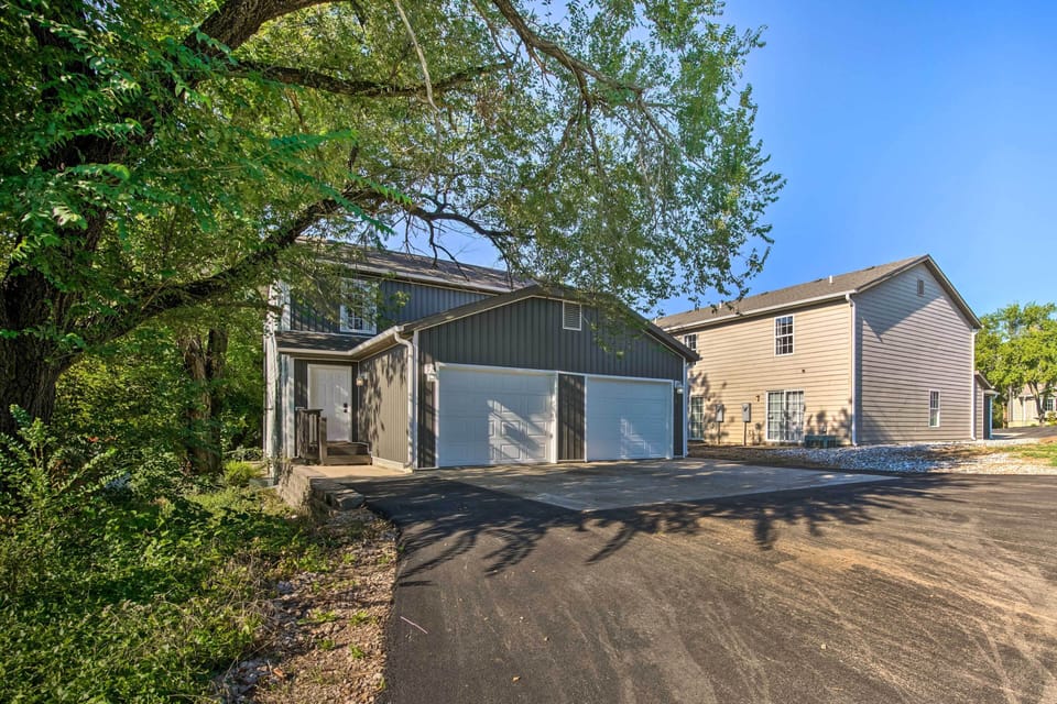 Kimberling City Vacation Rental | 2BR | 1.5BA | Stairs Required | 1,100 Sq Ft