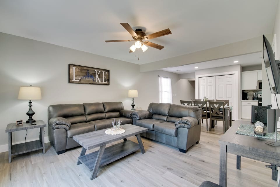 Kimberling City Vacation Rental | 2BR | 1.5BA | Stairs Required | 1,100 Sq Ft