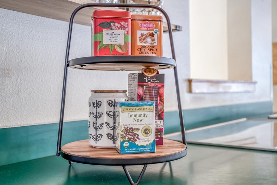 Chinook Lodge coffee station