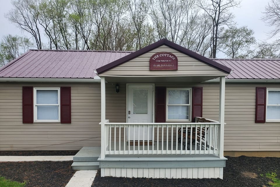 Welcome to the Cottage on Tarlton’s Edge