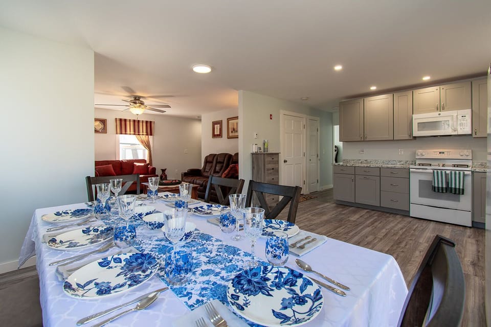 Beautiful table settings and glassware make for elegant and spacious dining