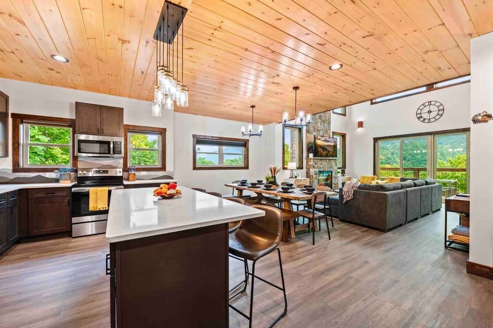 Our expertly-designed, open-concept kitchen, dining and living room area offer the perfect space to bring your family and friends together.