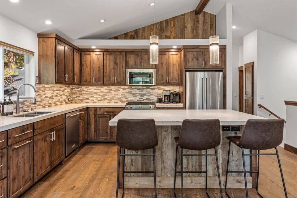 Great kitchen, fully stocked