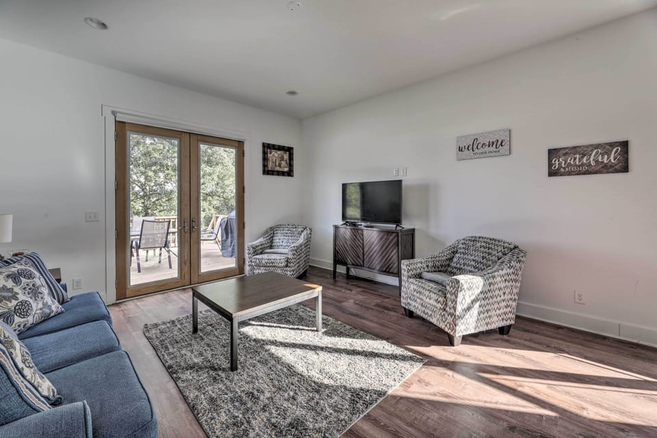 Mt. Juliet Vacation Rental | 4BR | 3BA | 2,400 Sq Ft | 3 Steps to Access