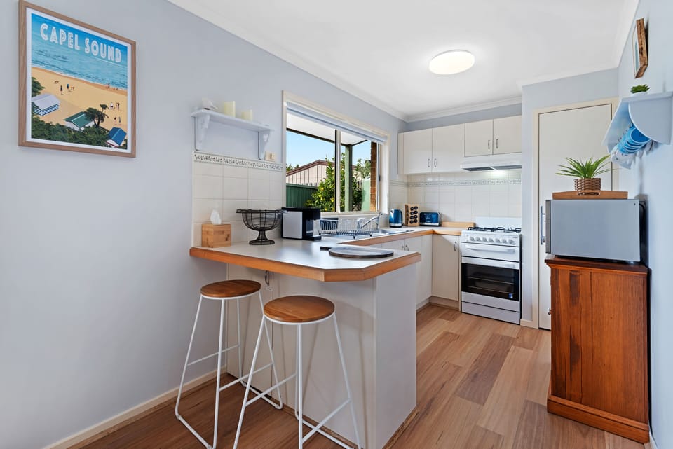 Well equipped kitchen area