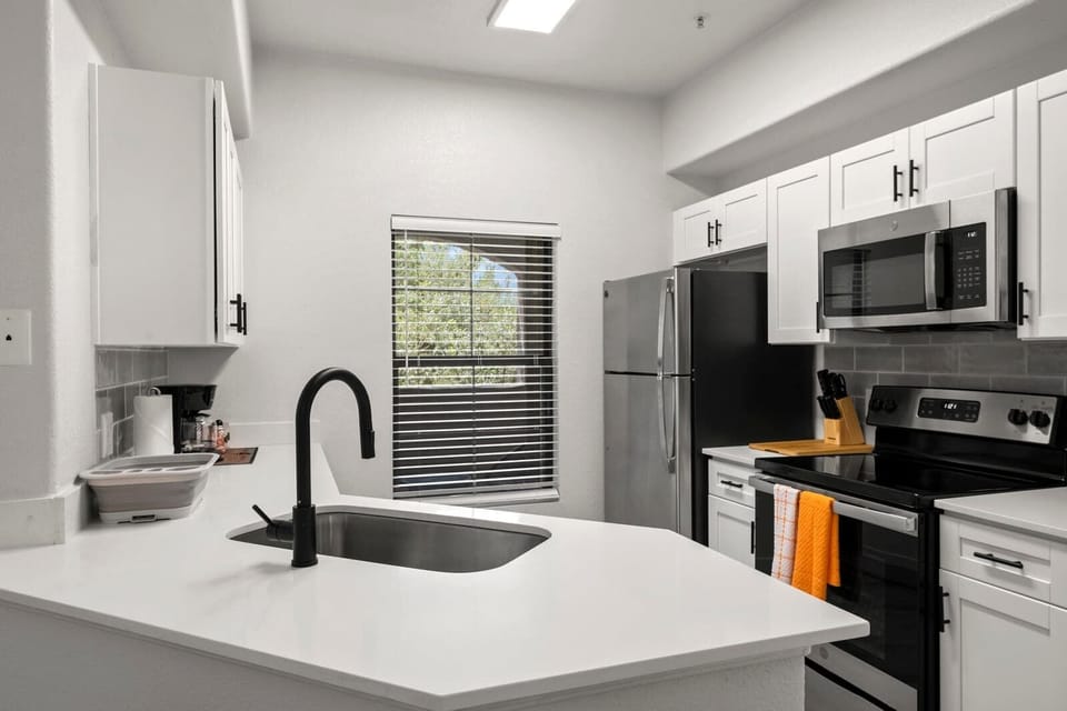 Fully equipped kitchen