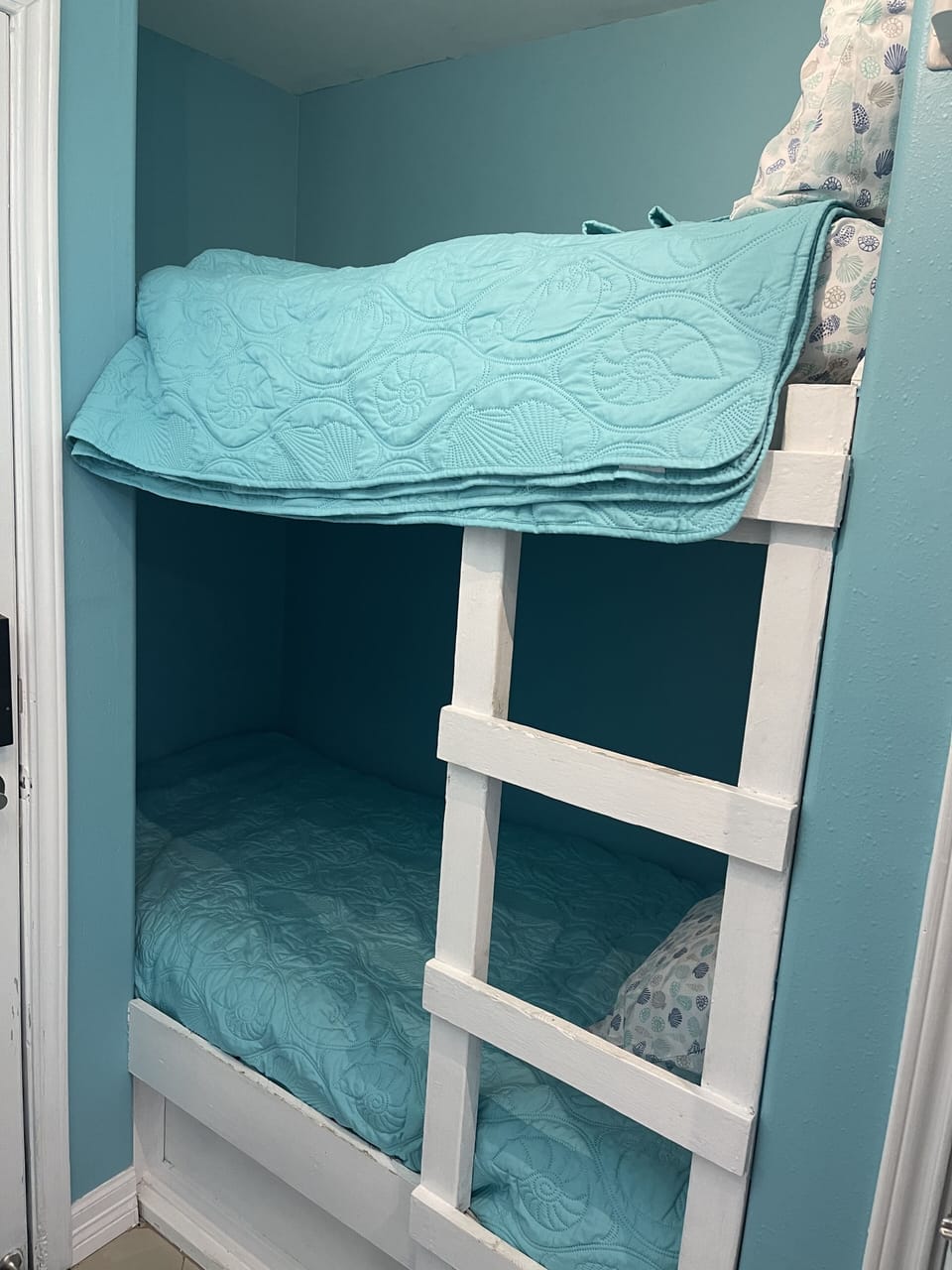 Bunk beds 