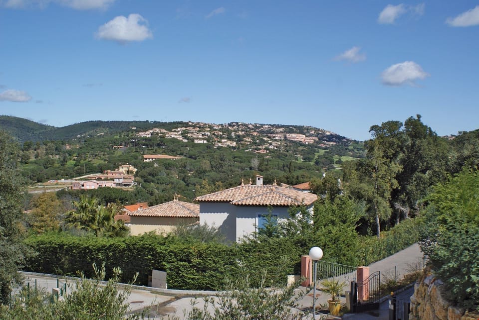 Explore the surrounding countryside during your stay!