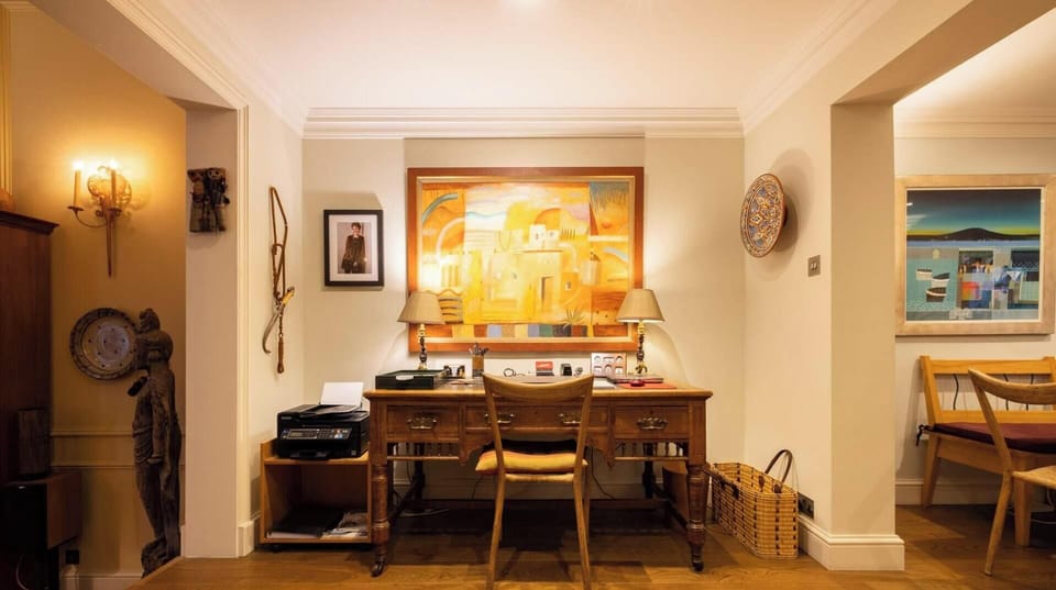 Inverness Terrace rich wooden desk