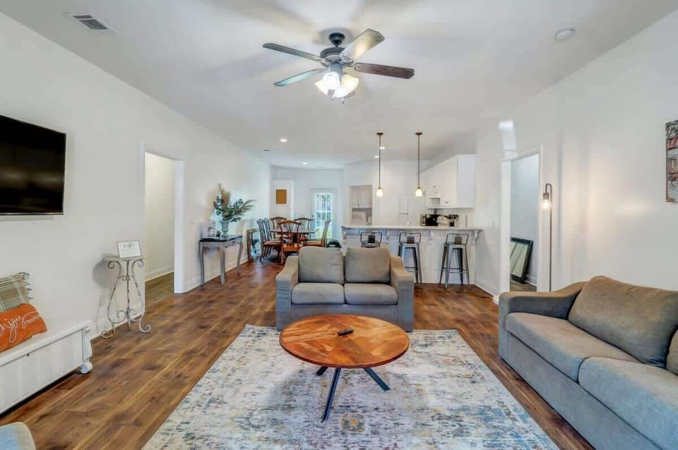 Overview of living area!