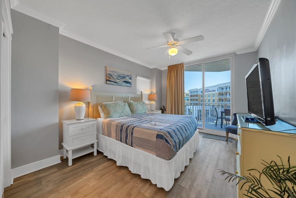Master bedroom with king size bed