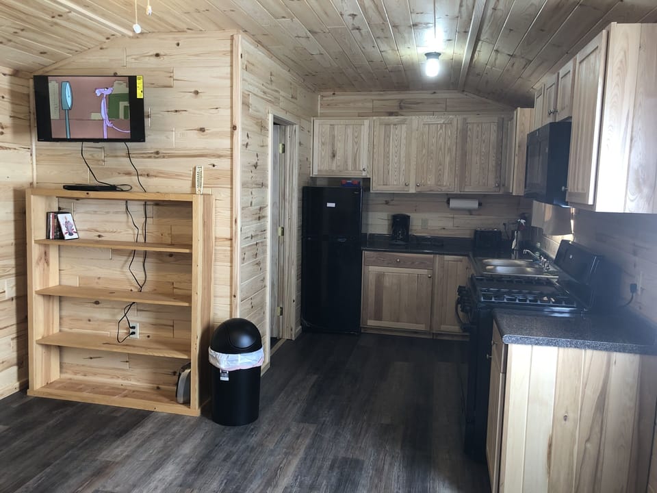 Full kitchen