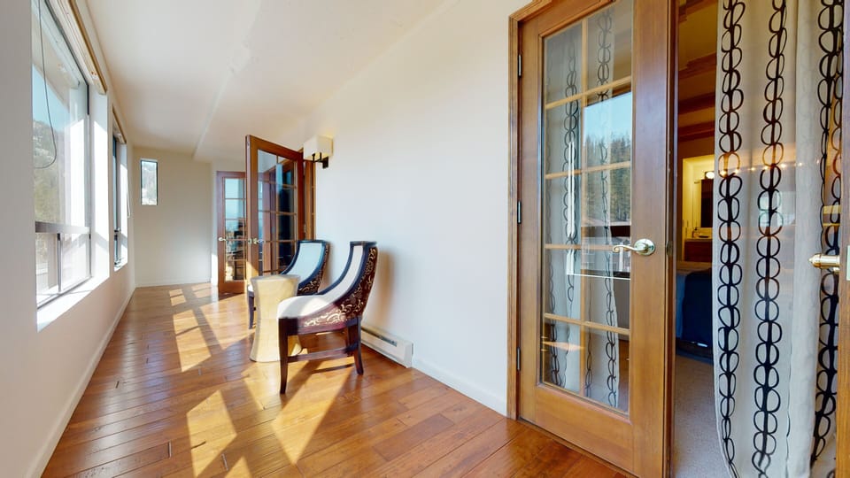 Sun Room with great mountain view, Twin over Twin Bunkbed
