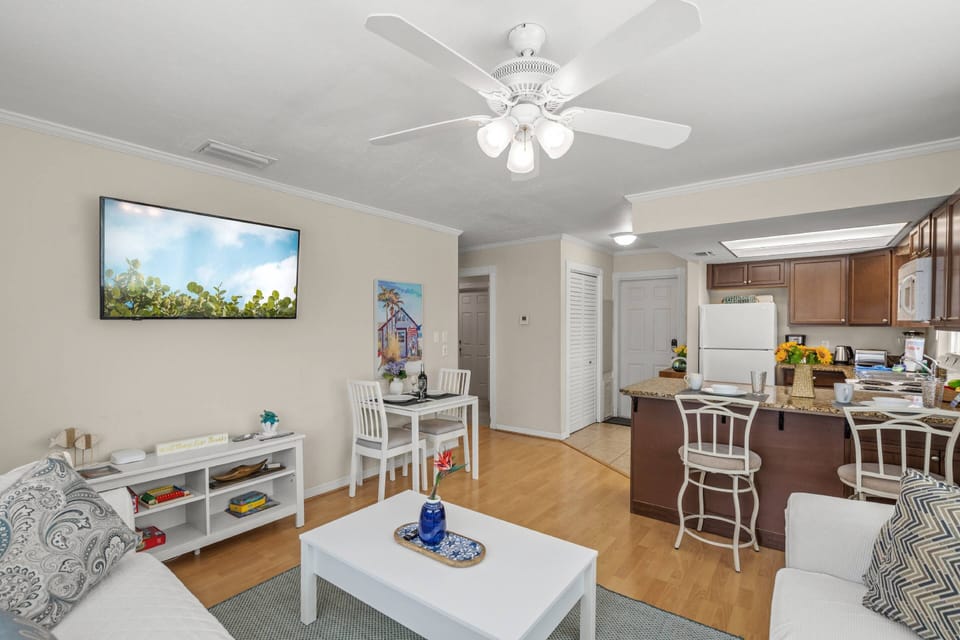 Stylish and efficient, this open-concept layout combines comfort and function—ideal for couples or solo travelers looking for a serene beach escape.