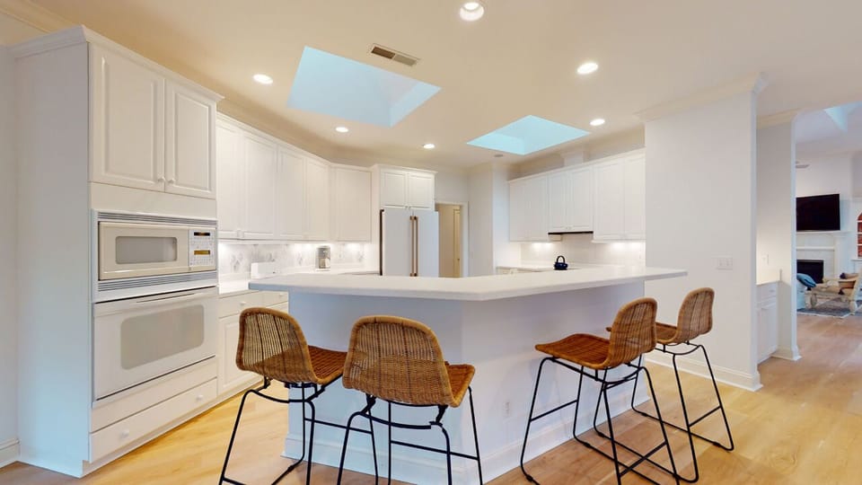 Kitchen Bar Seating for Four