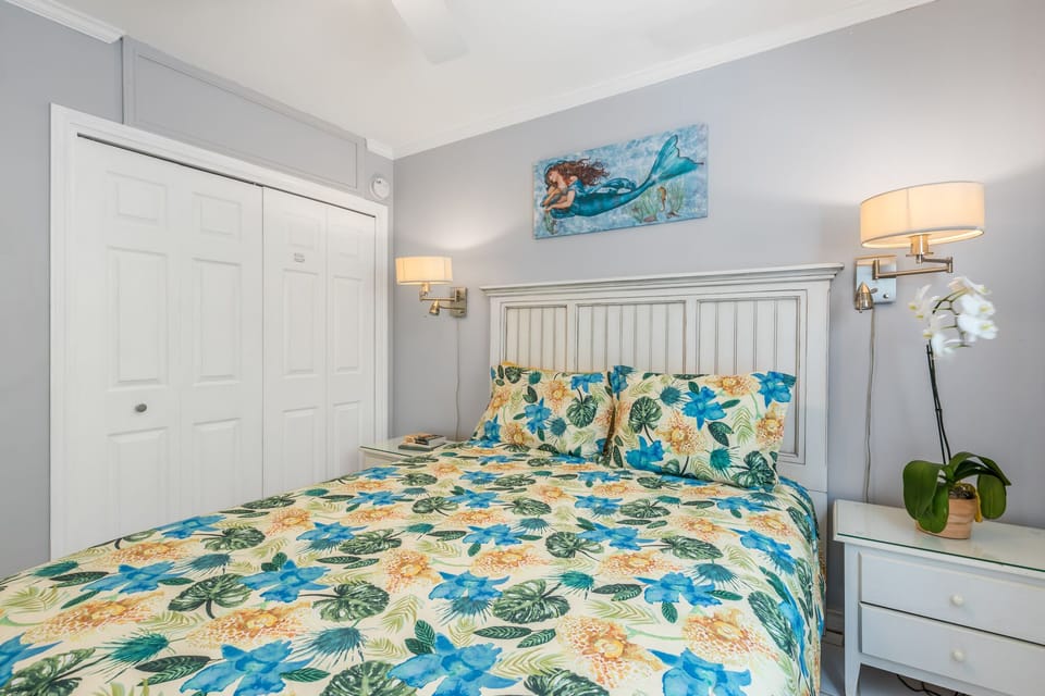 Comfy Queen Bed