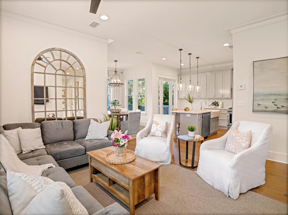 Living Room - Floor 1