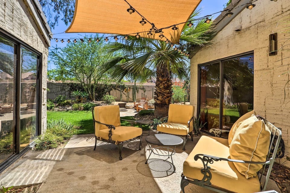 Courtyard | Located in the Bermuda Dunes Country Club