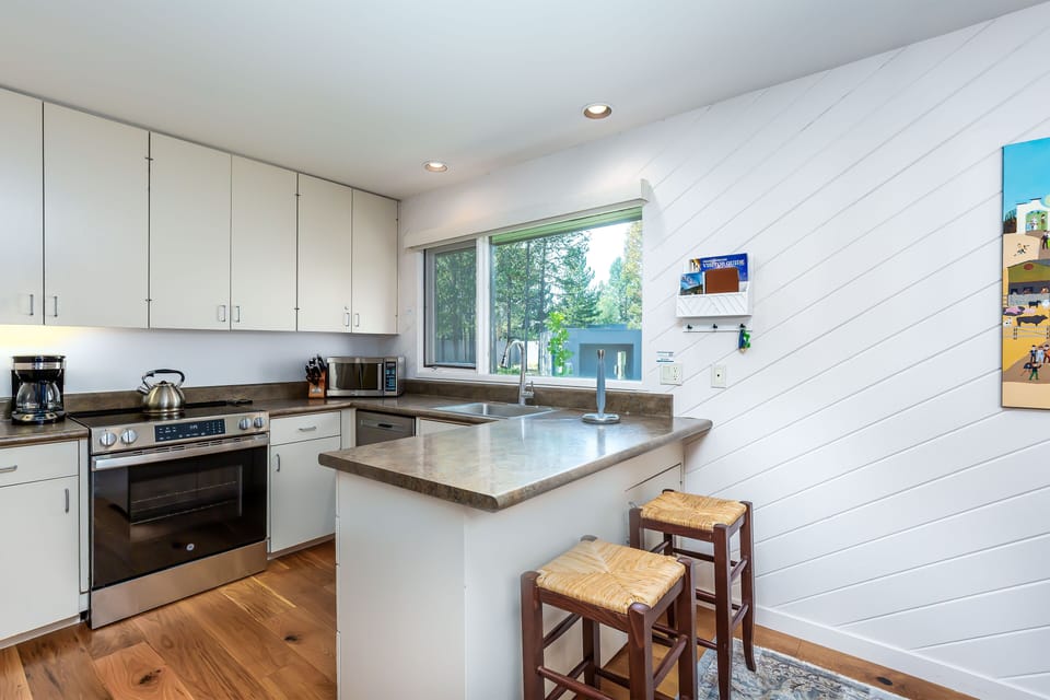 Kitchen - Main Level