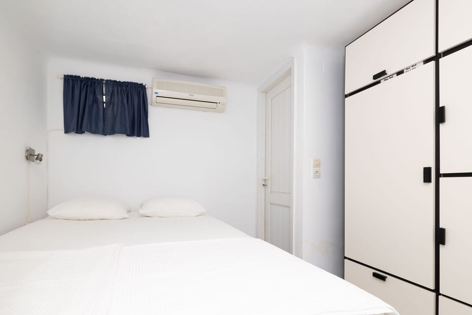 Triple room cupboard
