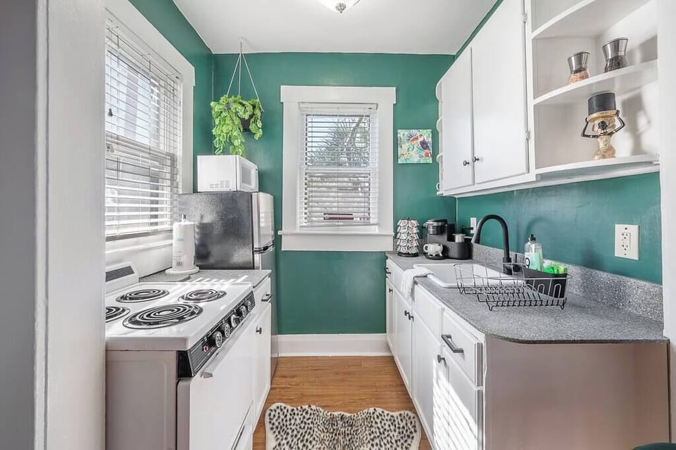 Meals made easy. Fridge, stove, oven, microwave, and all utensils provided for your convenience