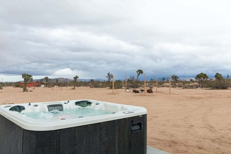 hot tub under the open desert sky. 