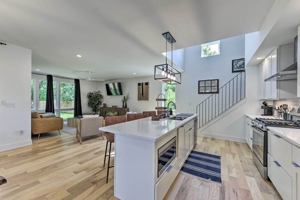 Kitchen | 1st Floor