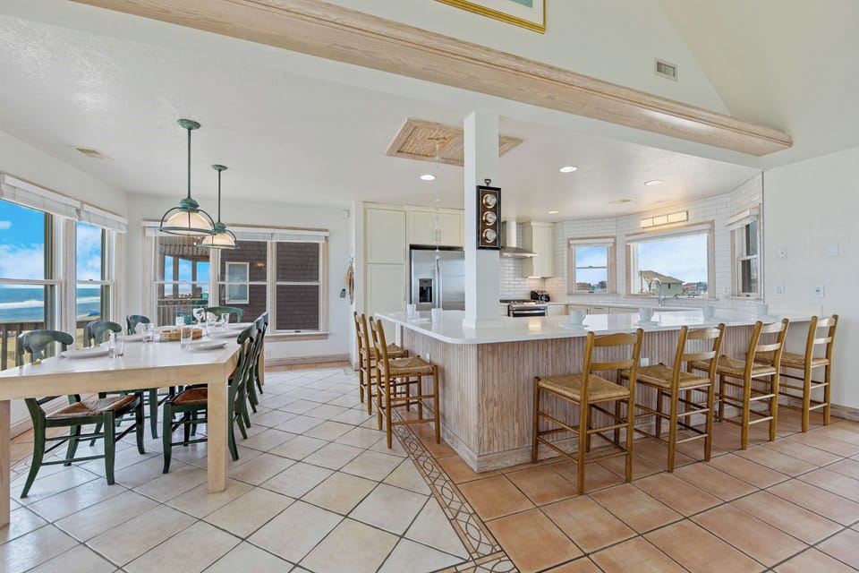Surf or Sound Realty - 7 - Mothership - Kitchen