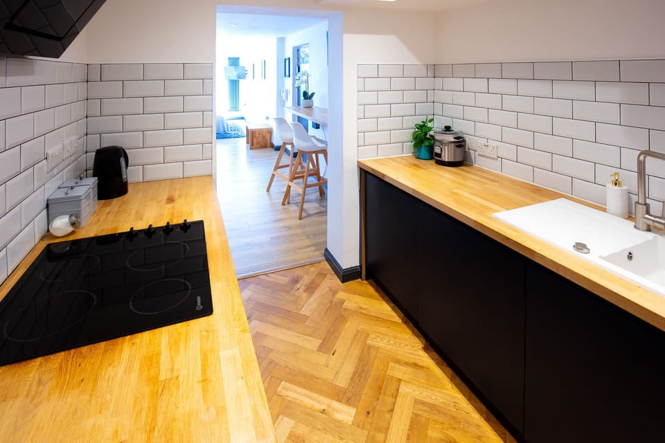 f365952f-0240-4cbc-acaf-68f61d5d2fc1