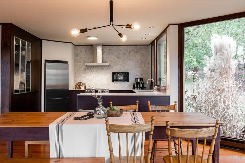 From prep to plate with stunning views as your backdrop