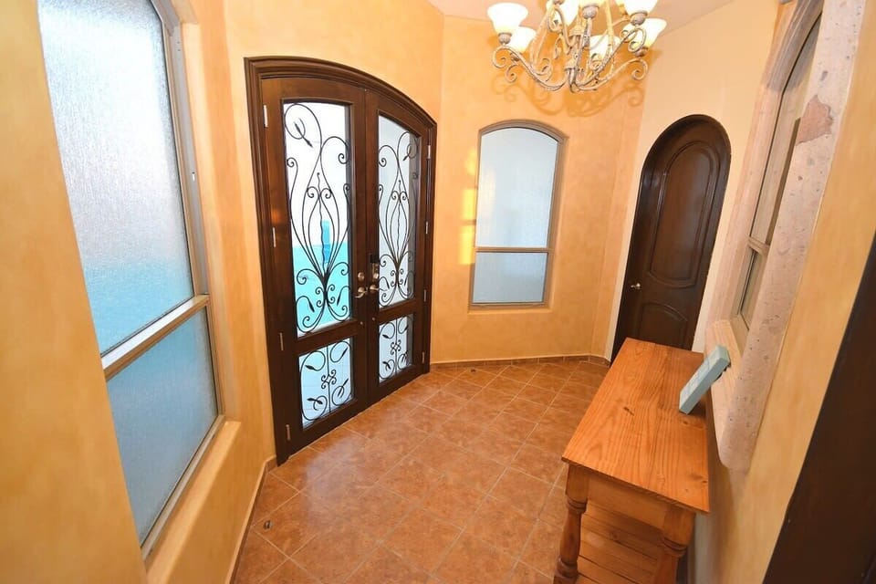 Entry way