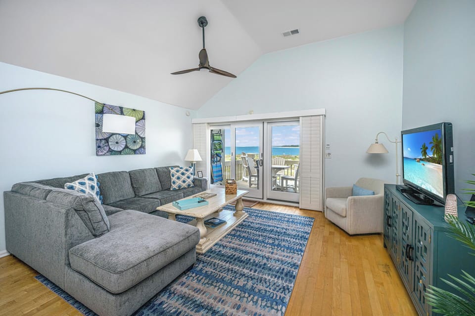 1330PelicanWatchVilla013