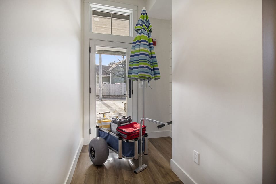 Beach wagon for guest use includes 2 cooler bags, beach towels and umbrella.