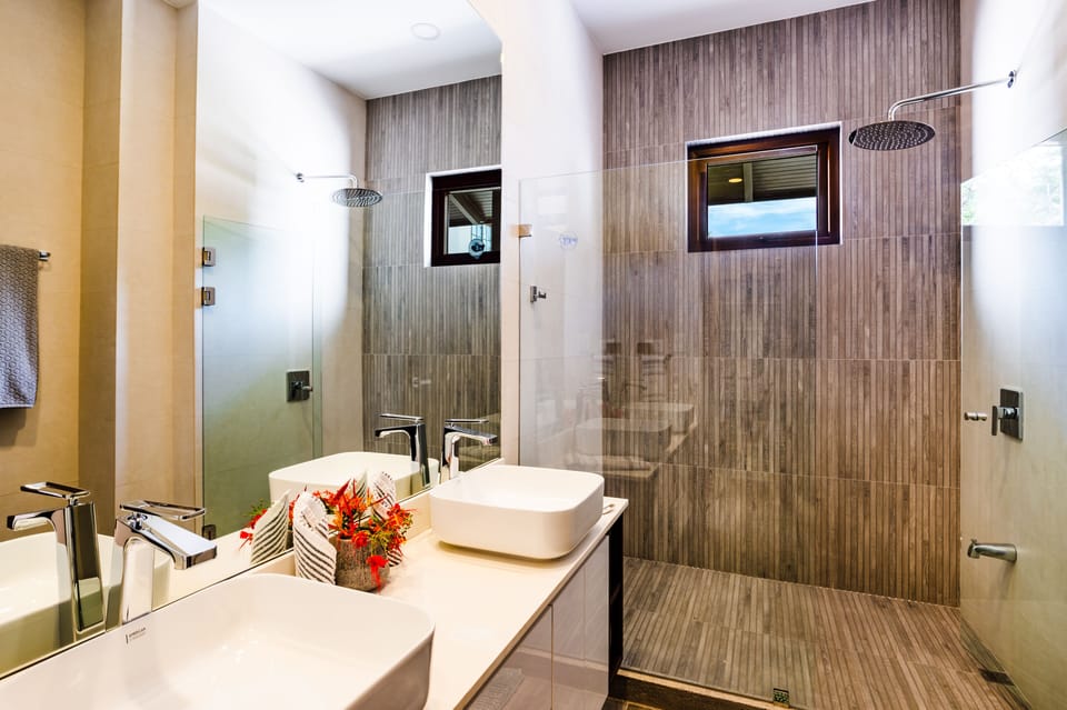 2nd floor family guest private bath